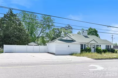 500 Godwin Avenue, Lumberton, NC 28358 - Photo 2
