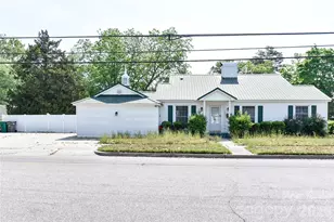 500 Godwin Ave, Lumberton, NC 28358 - Photo 2
