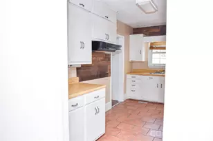 500 Godwin Ave, Lumberton, NC 28358 - Photo 10