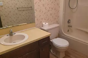 4028 Elizabeth St, Hickory, NC 28601 - Photo 12