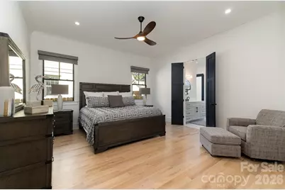 439 Melbourne Court, Charlotte, NC 28209 - Photo 24