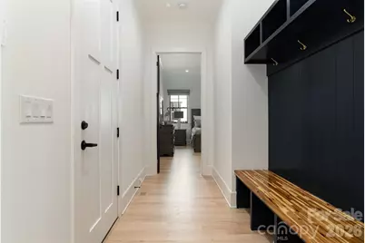 439 Melbourne Court, Charlotte, NC 28209 - Photo 22