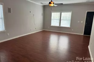 10026 Daniel Dwayne Dr, Charlotte, NC 28214 - Photo 2