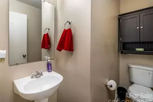 7343 Fox Point Dr, Charlotte, NC 28269 - Photo 6