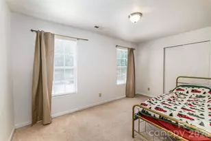 7343 Fox Point Dr, Charlotte, NC 28269 - Photo 16