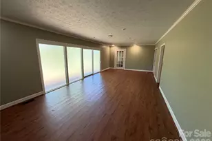 2136 Cedar Rock Estates Dr, Lenoir, NC 28645 - Photo 20