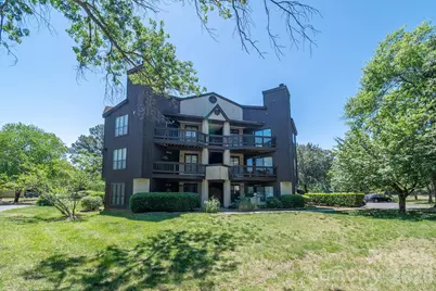 8216 Cedar Glen Drive, Charlotte, NC 28212 - Photo 2