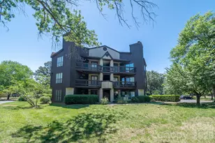 8216 Cedar Glen Dr, Charlotte, NC 28212 - Photo 2