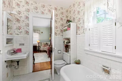 1518 Greenville Highway, Hendersonville, NC 28792 - Photo 30