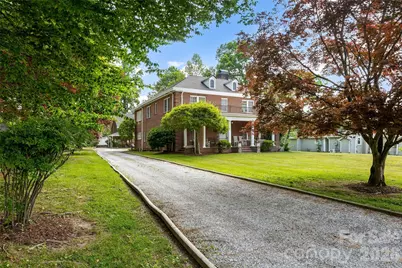 1518 Greenville Highway, Hendersonville, NC 28792 - Photo 2