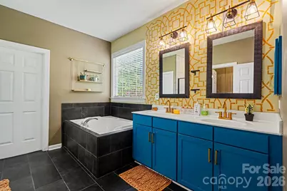 8932 Arbor Creek Drive, Charlotte, NC 28269 - Photo 22