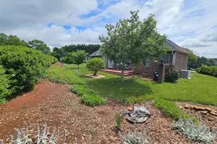 4613 19th St Ct NE, Hickory, NC 28601 - Photo 6