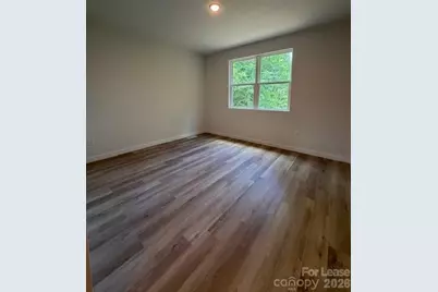 1141 12th Street Drive SW, Hickory, NC 28602 - Photo 2