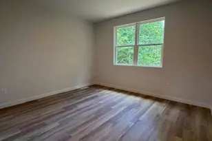 1141 12th St Dr SW, Hickory, NC 28602 - Photo 2