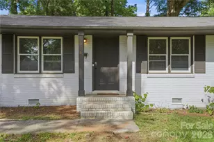 1016 Pondella Dr, Charlotte, NC 28213 - Photo 4