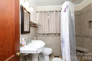 202 Woodlawn Dr, York, SC 29745 - Photo 22