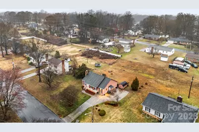 2524 Amity Avenue, Gastonia, NC 28054 - Photo 2