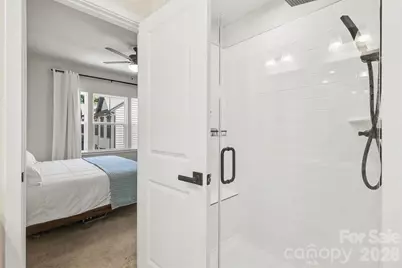 300 Twinflower Lane, Charlotte, NC 28205 - Photo 14