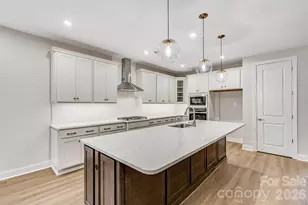 13417 Cozy Ct, Charlotte, NC 28215 - Photo 10