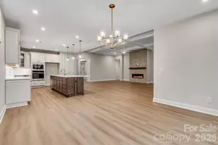 13417 Cozy Ct, Charlotte, NC 28215 - Photo 14