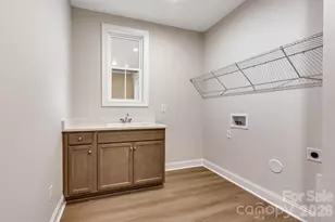 13417 Cozy Ct, Charlotte, NC 28215 - Photo 28