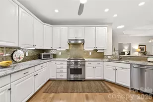 8847 Grand Oak Dr, Charlotte, NC 28277 - Photo 18
