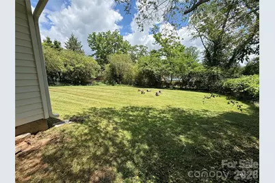 17 N Pershing Road, Asheville, NC 28805 - Photo 32