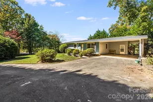 26 Elkmont Dr, Asheville, NC 28804 - Photo 2