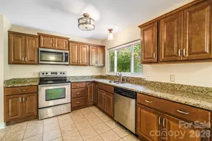 26 Elkmont Dr, Asheville, NC 28804 - Photo 12
