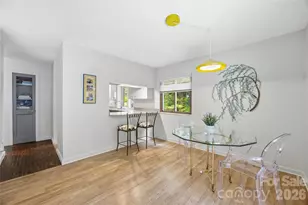 2724 Huntingtowne Farms Ln, Charlotte, NC 28210 - Photo 6