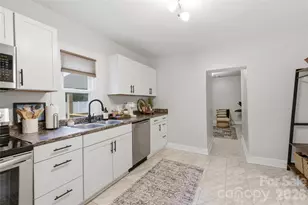 1226 1st Ave Pl NW, Hickory, NC 28601 - Photo 16