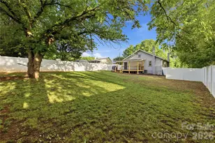 1226 1st Ave Pl NW, Hickory, NC 28601 - Photo 26
