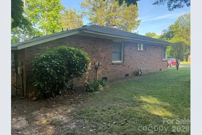 4915 Malibu Drive, Charlotte, NC 28215 - Photo 34