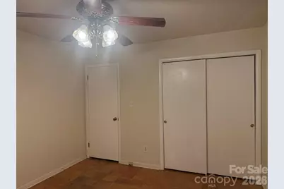 4915 Malibu Drive, Charlotte, NC 28215 - Photo 20
