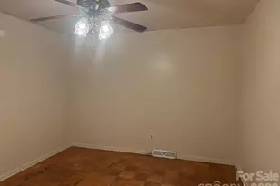 4915 Malibu Dr, Charlotte, NC 28215 - Photo 18