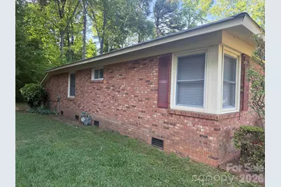 4915 Malibu Drive, Charlotte, NC 28215 - Photo 26