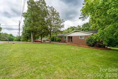 1018 Kentucky Street, Kannapolis, NC 28083 - Photo 2