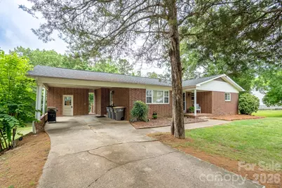 1018 Kentucky Street, Kannapolis, NC 28083 - Photo 4