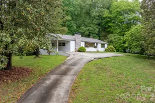 436 Hibriten Dr SE, Lenoir, NC 28645 - Photo 2