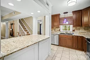8644 Kirchenbaum Dr, Charlotte, NC 28210 - Photo 10