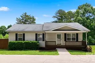30 Lakeside Ave, Granite Falls, NC 28630 - Photo 2