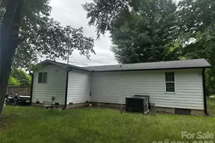 1206 Nealtown Rd, Greensboro, NC 27405 - Photo 14