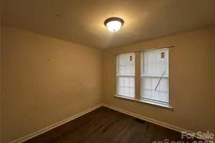 1206 Nealtown Rd, Greensboro, NC 27405 - Photo 10