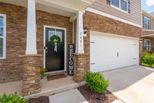2001 Vanderlyn St, Monroe, NC 28112 - Photo 2