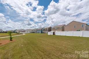 2001 Vanderlyn St, Monroe, NC 28112 - Photo 36