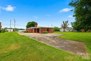 3631 Taylorsville Hwy, Statesville, NC 28625 - Photo 38