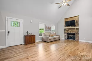124 Maplewood Ct, Hudson, NC 28638 - Photo 6