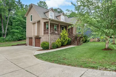 124 Maplewood Court, Hudson, NC 28638 - Photo 2