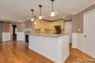 18521 Harborside Dr, Cornelius, NC 28031 - Photo 10