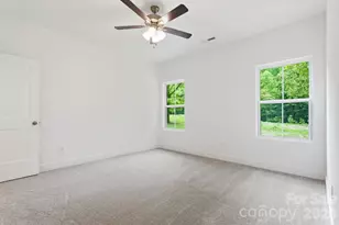 2021 Hart Rd, Charlotte, NC 28214 - Photo 10